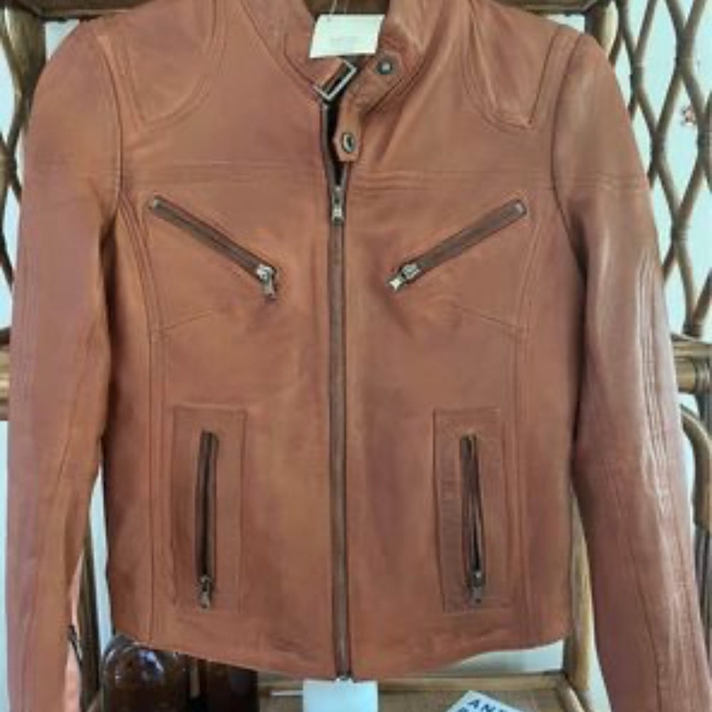 Women’s vintage leather jacket - size small